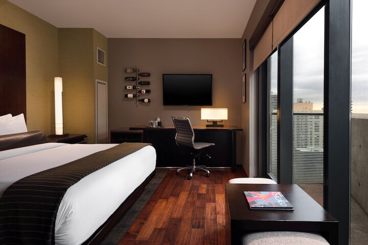 Room 15 of 49