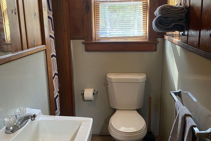 Room 18 of 25