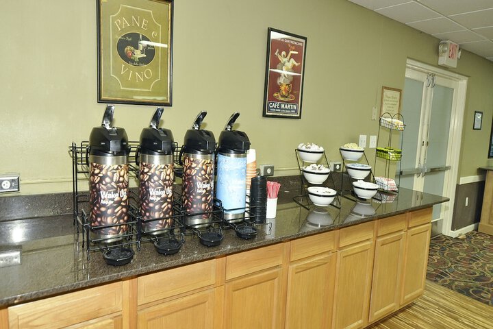 Breakfast/Coffee Service 73 of 85