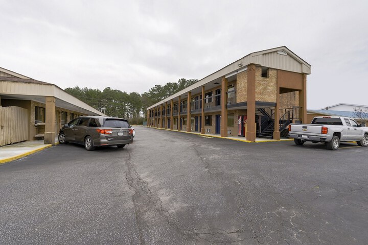 Property Grounds 24 of 24