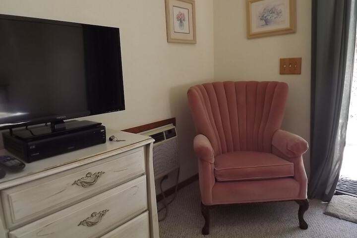 Room 26 of 74