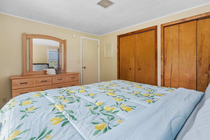 Room 28 of 112