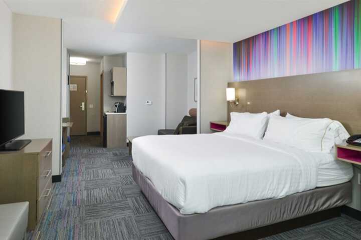 Holiday Inn Express & Suites Shippensburg by IHG