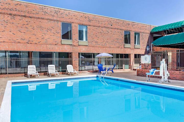 Pool 7 of 69