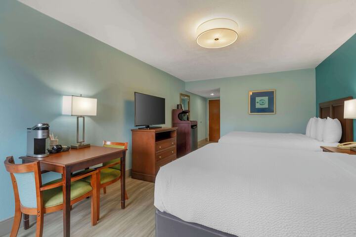 Room 17 of 31