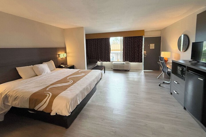 Quality Inn & Suites Baton Rouge West – Port Allen