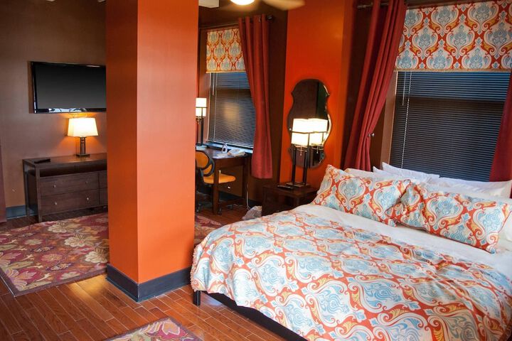 The Giacomo Niagara Falls NY an Ascend Collection Hotel