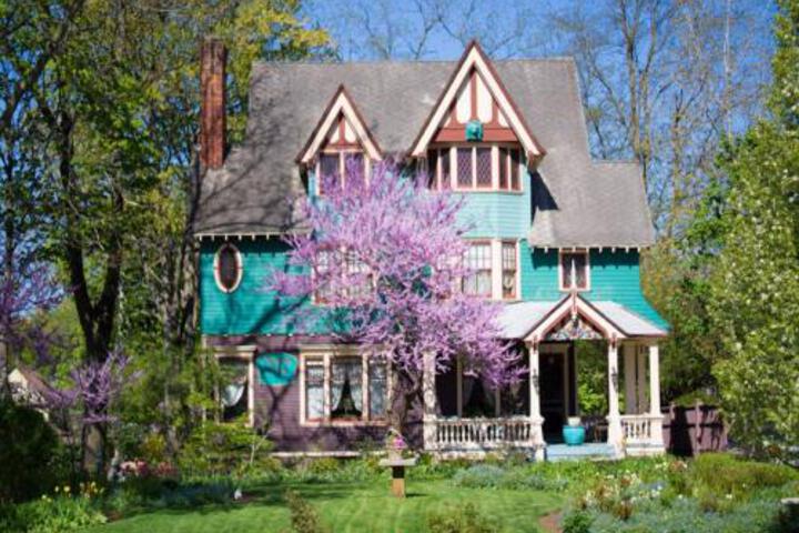 Murphy House