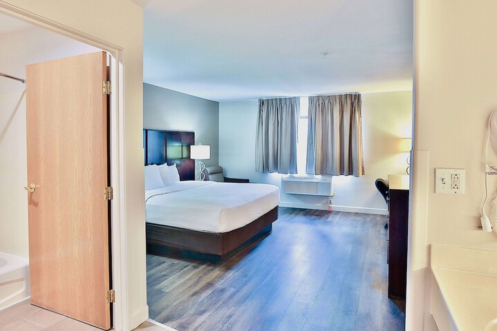 Room 26 of 42