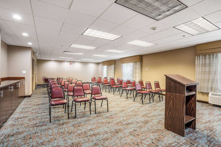 Sleep Inn & Suites Jacksonville near Camp Lejeune