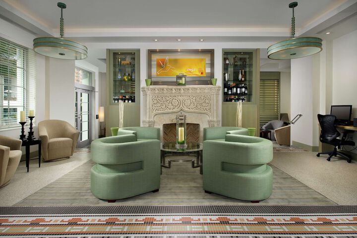 Hotel Interior 6 of 43