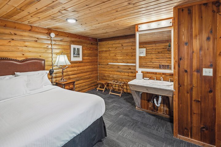 Denali Crows Nest Cabins