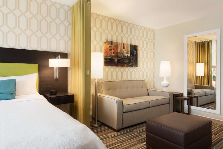 Room 14 of 38