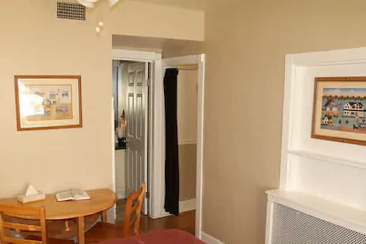 Room 12 of 74