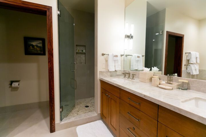 Room 407 of 500