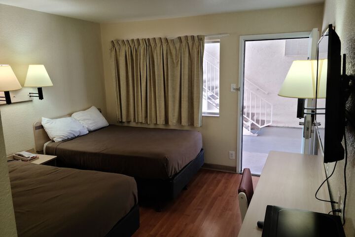 Room 19 of 22