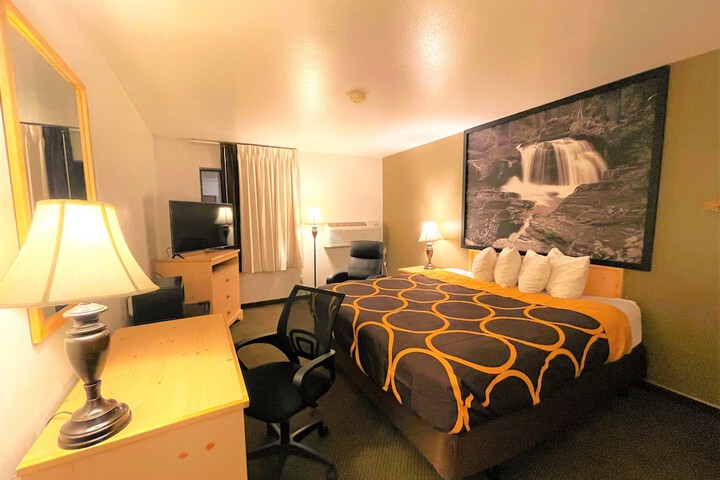 Room 26 of 46