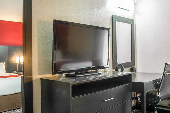 Room 34 of 50