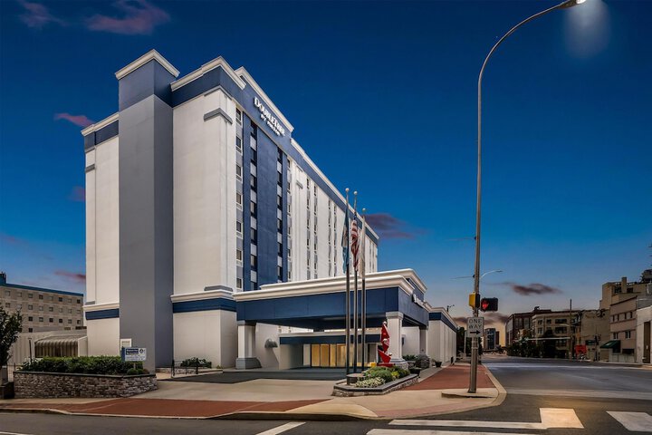DoubleTree by Hilton Downtown Wilmington - Legal District