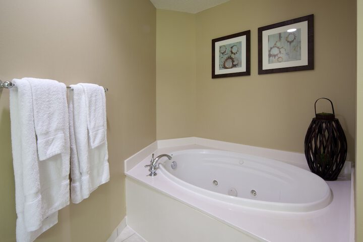 Holiday Inn Club Vacations Galveston Beach Resort by IHG