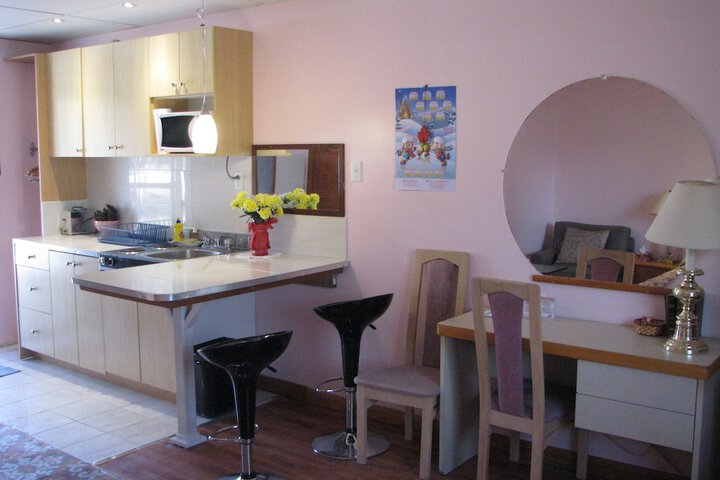 Room 33 of 48