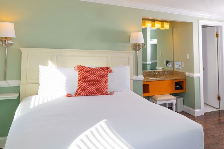 Room 21 of 119