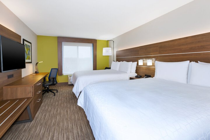 Room 14 of 40