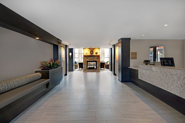 Staybridge Suites Sterling Heights - Detroit by IHG