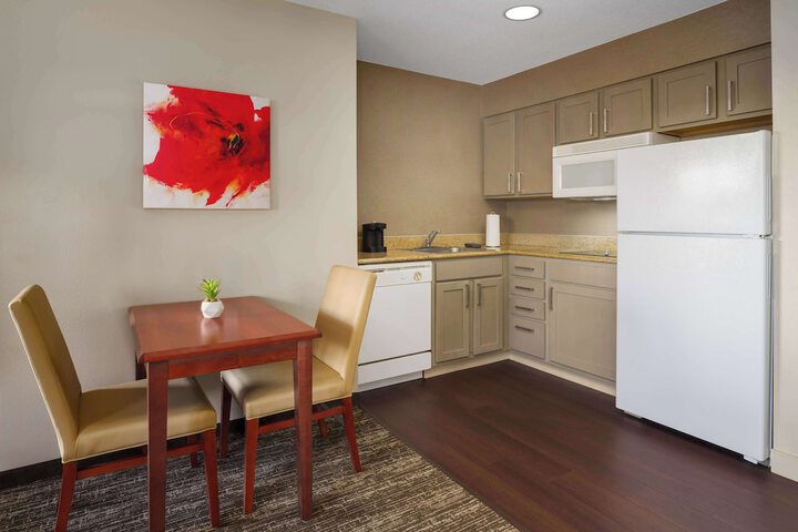 Homewood Suites by Hilton Providence / Warwick