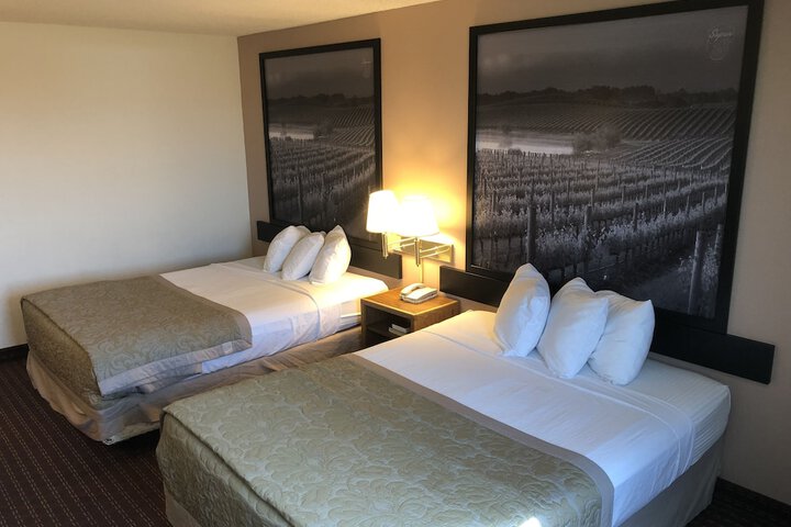 Room 33 of 52