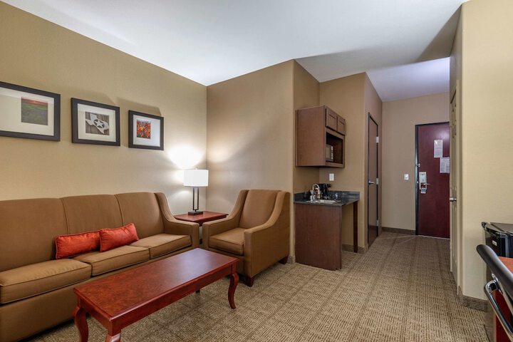 Room 19 of 36