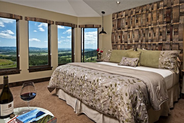 Room 35 of 53