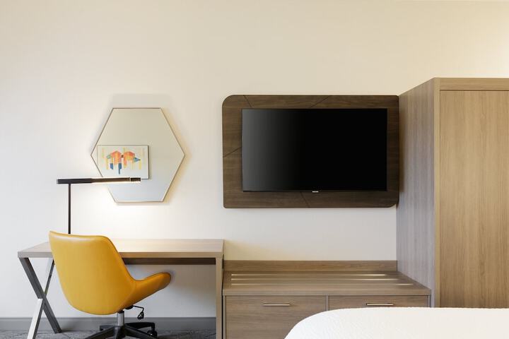 Room 22 of 45