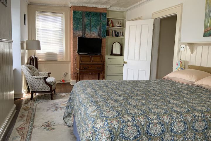 Room 13 of 26