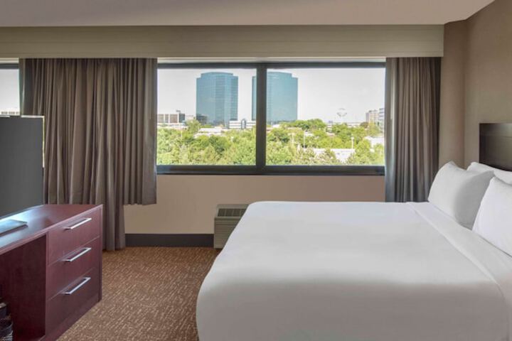 DoubleTree by Hilton Chicago Schaumburg