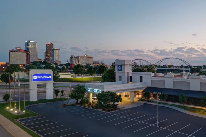 Wyndham Riverfront Little Rock
