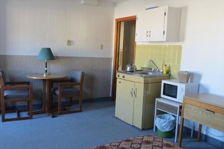 ISLAND VIEW MOTEL