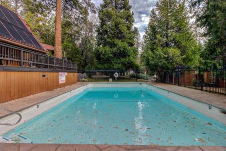 Living Pines Condominium
