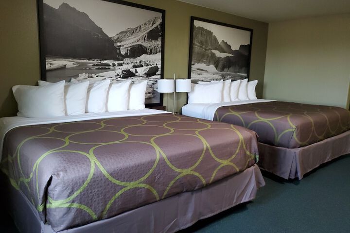 Super 8 by Wyndham Belgrade / Bozeman Airport