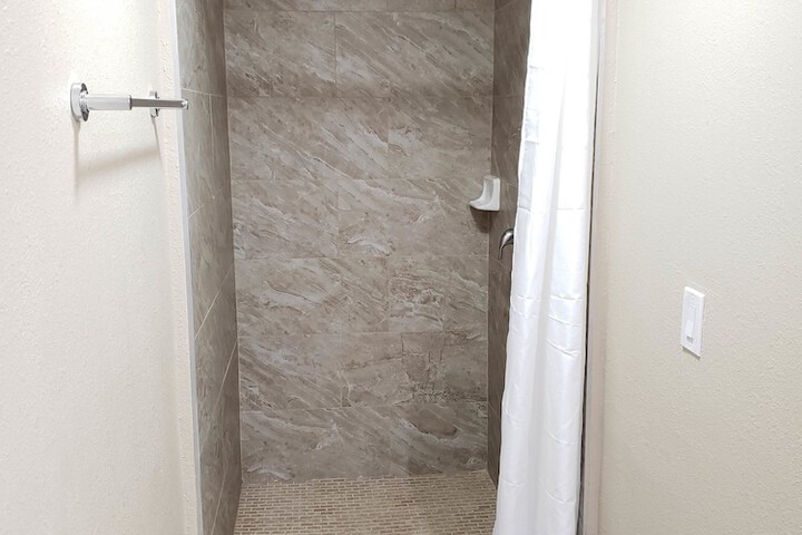 Room 34 of 49