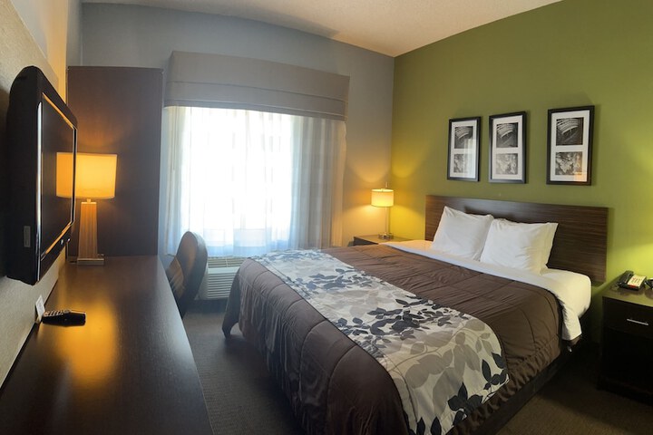 Room 47 of 64