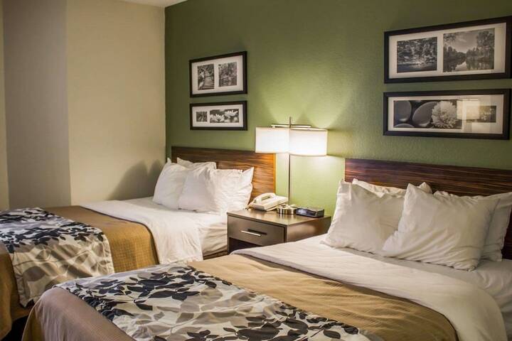 Room 18 of 23