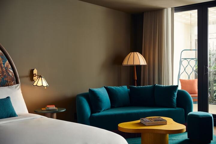 Room 48 of 130