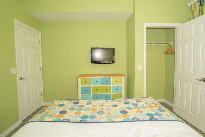 Barefoot Suites