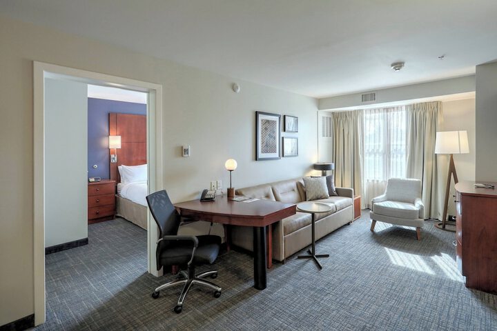Residence Inn Woodbridge Edison / Raritan Center