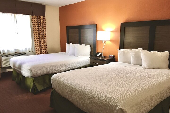 Room 13 of 77