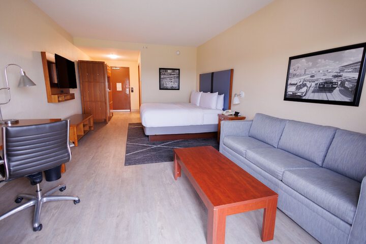 Room 27 of 54