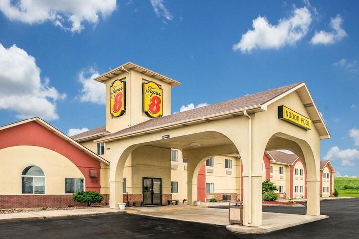 Super 8 Motel Gretna