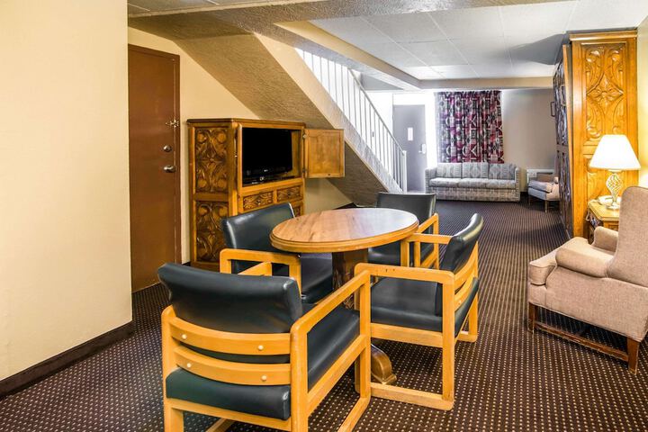 Room 21 of 52