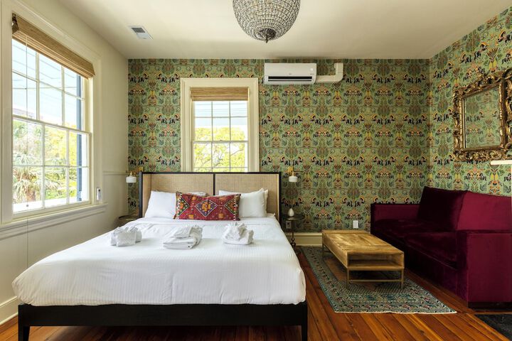 Room 277 of 292